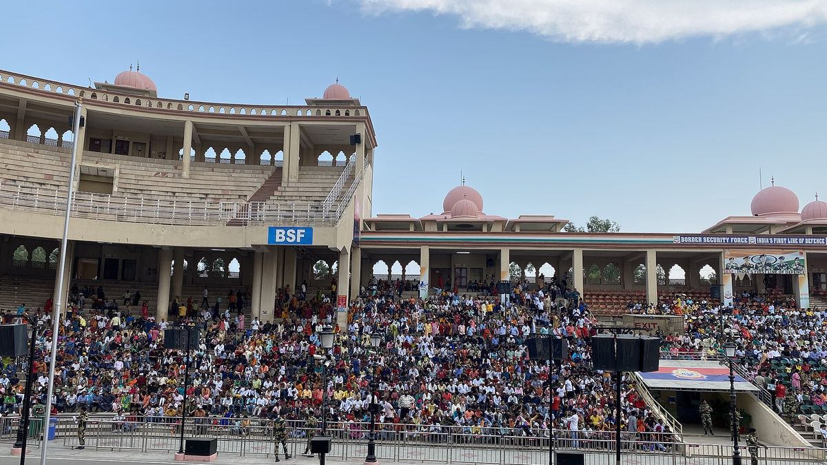 Attari–Wagah border, ceremony and crowds Indian side vrtmrgmpksk (103)