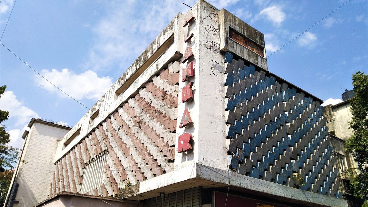 Alankar Cinema, Pune 01