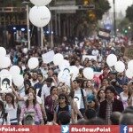 Thousands March in Mexico City Streets for Missing Students
