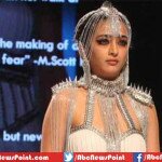 Bombshell Akshara Haasan Comes out on Ramp in Sizzling Debut