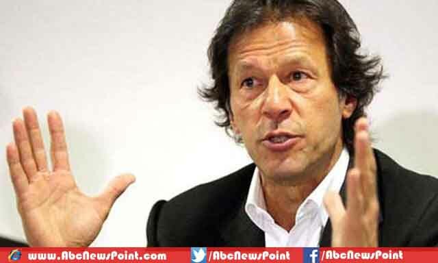 Imran-Khan-Meet-With-Protestors-At-Banni-Gaala-Front-Of-His-House