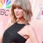 Taylor Swift Wins Artist of the Year at iHeartRadio Music Awards
