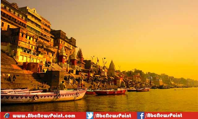 Top-10-Best-and-Beautiful-Tourist-Places-in-India-Varanasi