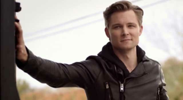 Top-10-List-Best-Country-Songs-of-all-time-in-the-World-Frankie-Ballard-Sunshine-Whiskey