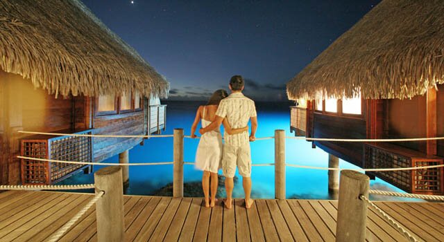 Top-10-List-Best-Honeymoon-Destinations-in-the-World-2015-Bora-Bora-Tahiti