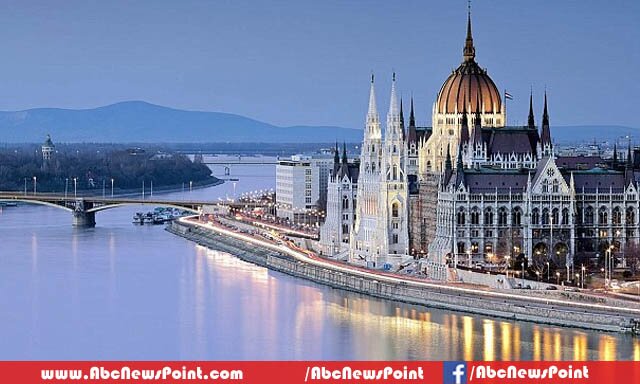 Top Ten Most Beautiful Capitals in the World, Moscow, Ottawa, Budapest, Tokyo, Rome, Paris, Washington, Berlin, Islamabad, London