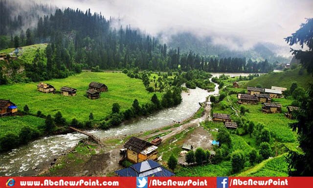 Top-10-List-of-Most-Beautiful-Places-To-Visit-In-Pakistan-Neelum-Valley