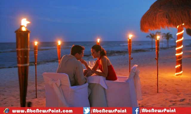 Top-10-Best-Ways-How-To-Propose-A-Girl-Candle-lit-Dinner