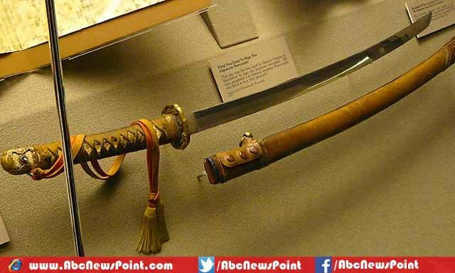 Top-10-Famous-and-Deadly-Swords-in-The-World-History-Tomoyuki-Yamashita-Sword