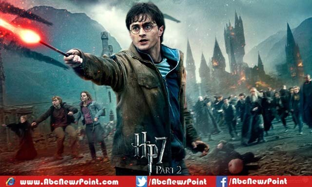 Top-10-Highest-Grossing-Hollywood-Harry-Potter-and-the-Deathly-Hallows