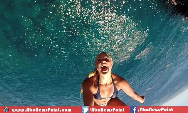 Cliff Diving selfie